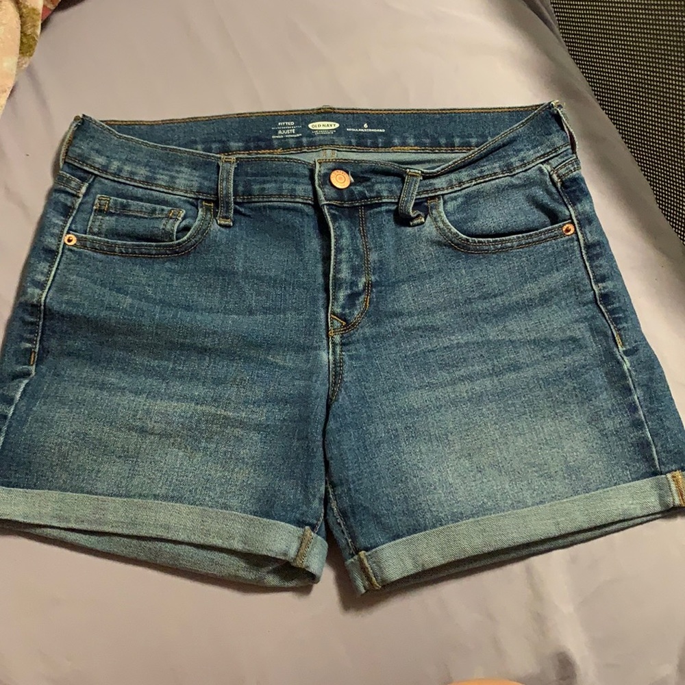 Old Navy short.